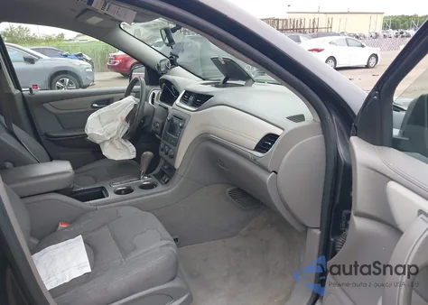 2015 Chevrolet Traverse Ls z USA, uszkodzony, nr VIN 1GNKRFED8FJ192596